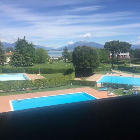 Casa Palazzo Lägenhet Desenzano del Garda Exteriör bild
